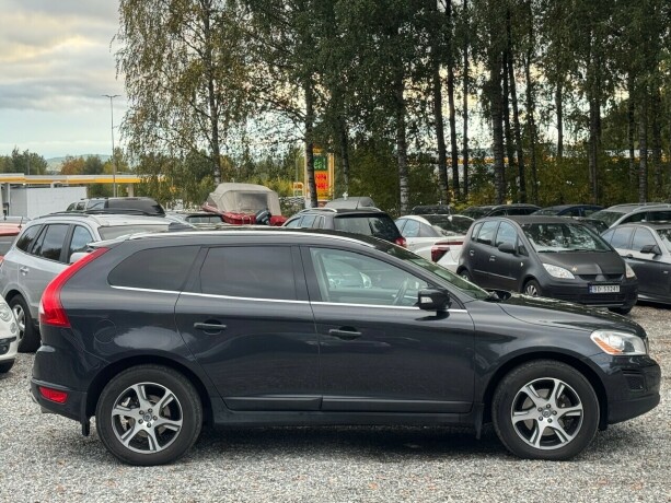 volvo-xc-60-diesel-2012-big-5