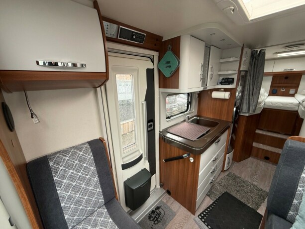 hobby-t65ge-uten-senkeseng-2-enkle-senger-b-f248rerkort-lavt-sykkelstativ-truma-kombi-stort-kj248leskap-diesel-2019-big-28