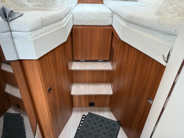 hobby-t65ge-uten-senkeseng-2-enkle-senger-b-f248rerkort-lavt-sykkelstativ-truma-kombi-stort-kj248leskap-diesel-2019-big-61