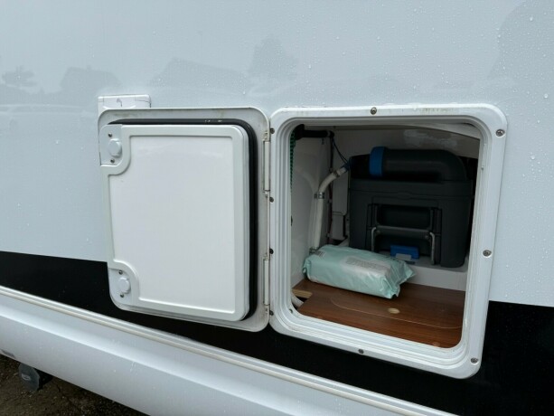 hobby-t65ge-uten-senkeseng-2-enkle-senger-b-f248rerkort-lavt-sykkelstativ-truma-kombi-stort-kj248leskap-diesel-2019-big-86
