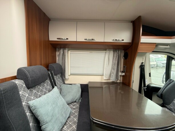 hobby-t65ge-uten-senkeseng-2-enkle-senger-b-f248rerkort-lavt-sykkelstativ-truma-kombi-stort-kj248leskap-diesel-2019-big-27