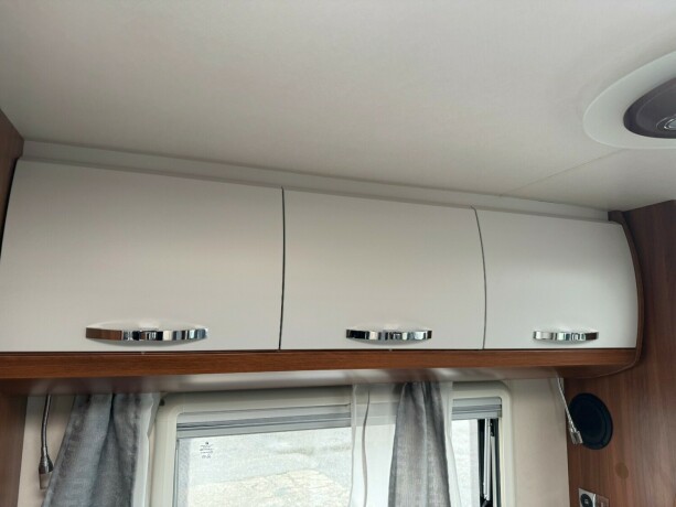 hobby-t65ge-uten-senkeseng-2-enkle-senger-b-f248rerkort-lavt-sykkelstativ-truma-kombi-stort-kj248leskap-diesel-2019-big-22
