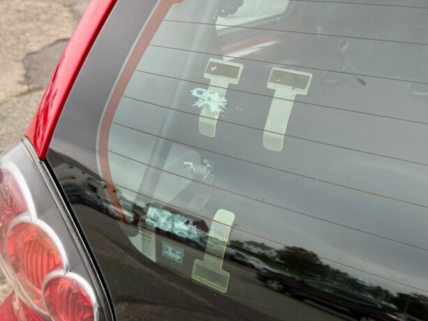 toyota-aygo-bensin-2011-big-26