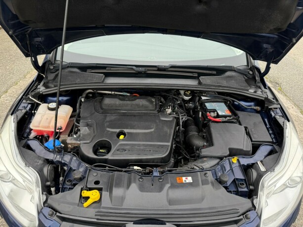 ford-focus-diesel-2012-big-29