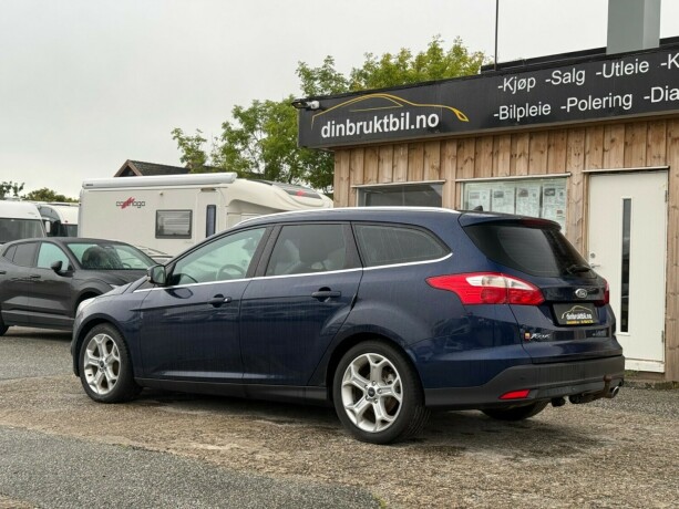 ford-focus-diesel-2012-big-4