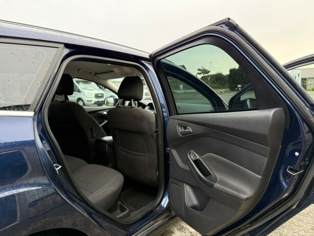 ford-focus-diesel-2012-big-21