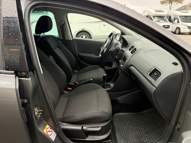 volkswagen-polo-diesel-2010-big-14