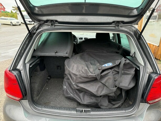 volkswagen-polo-diesel-2010-big-19