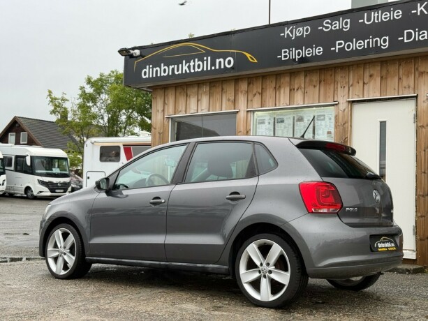 volkswagen-polo-diesel-2010-big-3