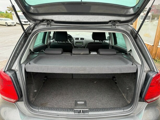 volkswagen-polo-diesel-2010-big-21
