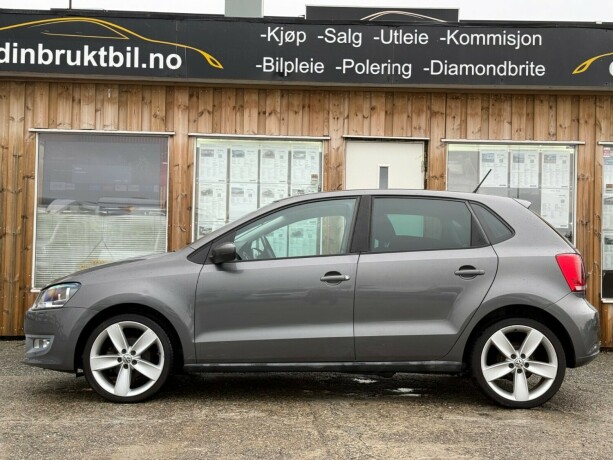 volkswagen-polo-diesel-2010-big-2