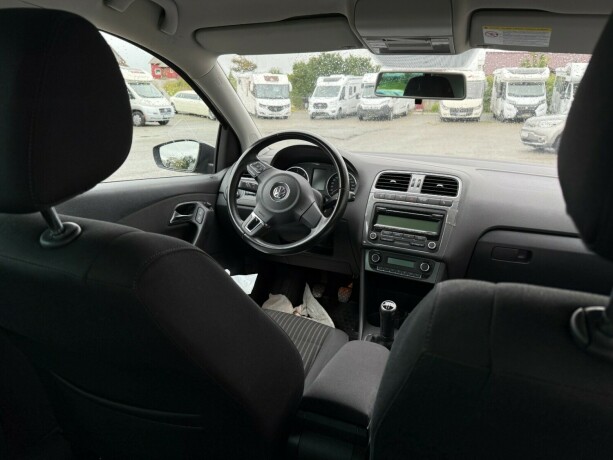 volkswagen-polo-diesel-2010-big-27