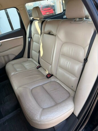 volvo-v70-diesel-2010-big-30