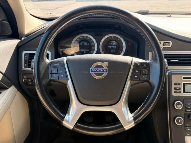 volvo-v70-diesel-2010-big-13
