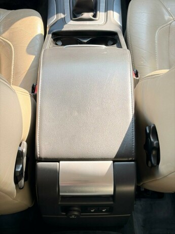 volvo-v70-diesel-2010-big-23