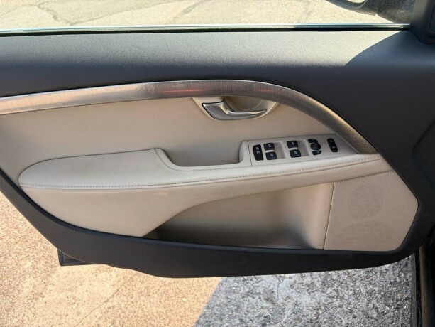 volvo-v70-diesel-2010-big-9