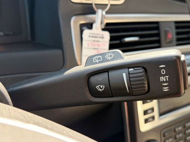 volvo-v70-diesel-2010-big-17