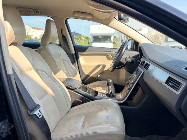 volvo-v70-diesel-2010-big-27
