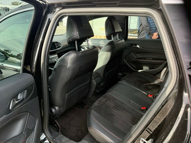 peugeot-308-diesel-2015-big-26