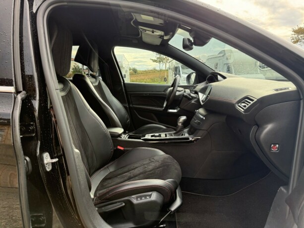 peugeot-308-diesel-2015-big-16