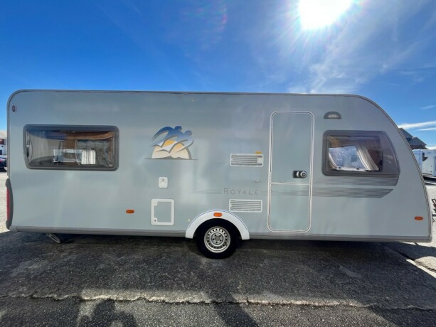 knaus-royale-580-uk-gulvvarme-truma-varme-k248yeseng-sittegruppe-seng-lav-seng-nytt-fortelt-2010-big-3