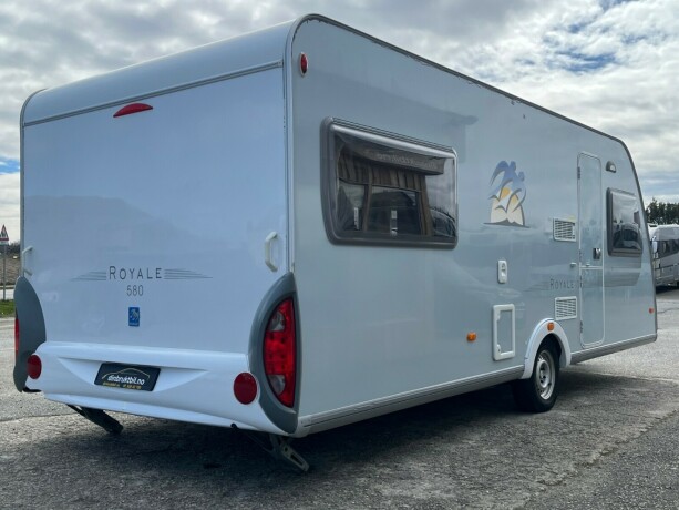 knaus-royale-580-uk-gulvvarme-truma-varme-k248yeseng-sittegruppe-seng-lav-seng-nytt-fortelt-2010-big-4