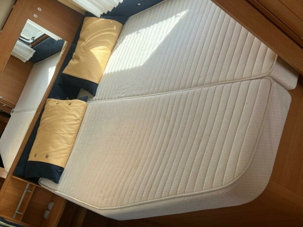 knaus-royale-580-uk-gulvvarme-truma-varme-k248yeseng-sittegruppe-seng-lav-seng-nytt-fortelt-2010-big-55