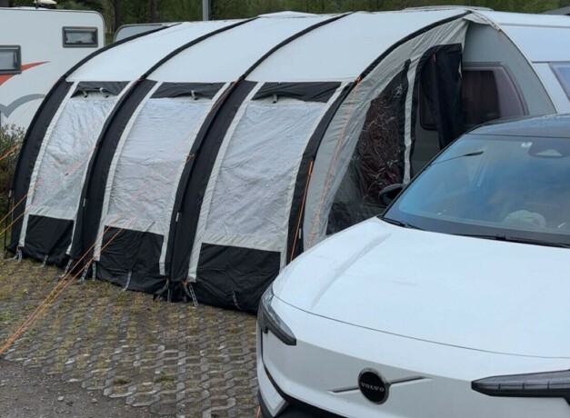 knaus-royale-580-uk-gulvvarme-truma-varme-k248yeseng-sittegruppe-seng-lav-seng-nytt-fortelt-2010-big-8