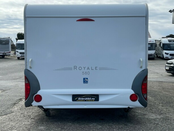 knaus-royale-580-uk-gulvvarme-truma-varme-k248yeseng-sittegruppe-seng-lav-seng-nytt-fortelt-2010-big-5