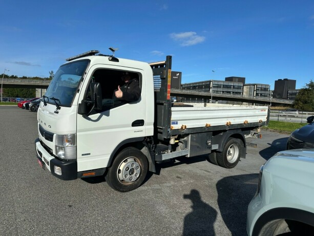 fuso-canter-diesel-2020-big-0