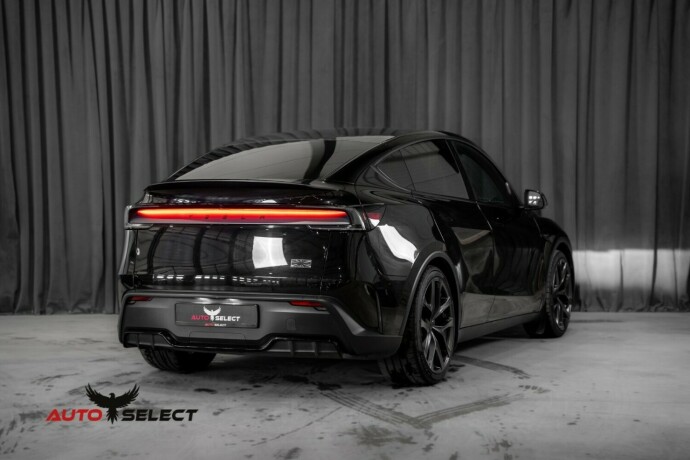 tesla-model-y-elektrisitet-2026-big-16