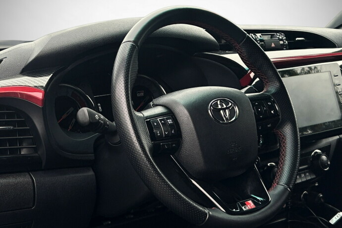 toyota-hilux-diesel-2023-big-21