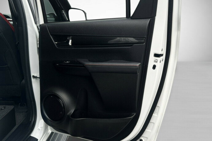 toyota-hilux-diesel-2023-big-27