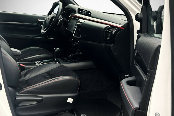 toyota-hilux-diesel-2023-big-18