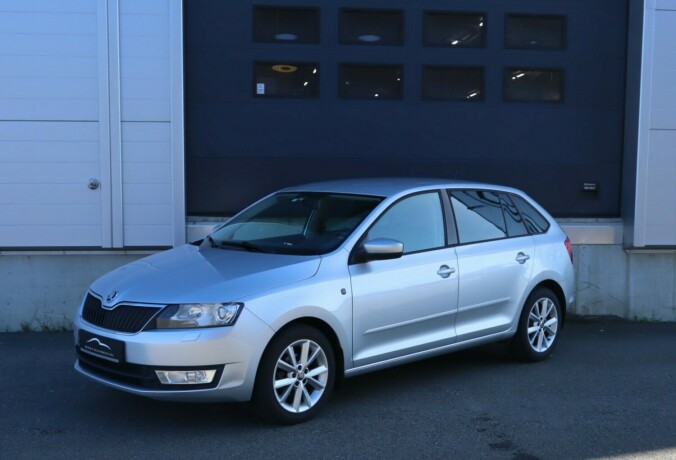 skoda-rapid-bensin-2014-big-0