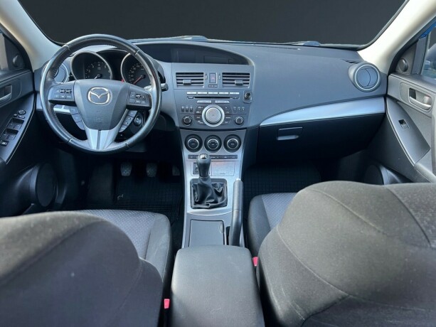 mazda-3-bensin-2009-big-13