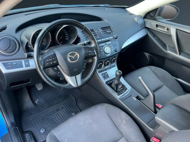 mazda-3-bensin-2009-big-8