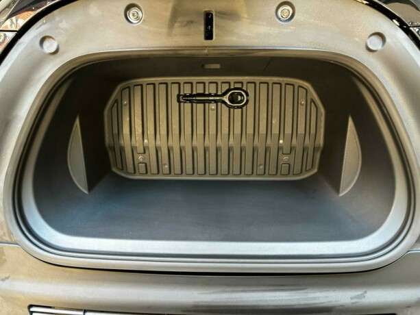 tesla-model-y-elektrisitet-2024-big-32