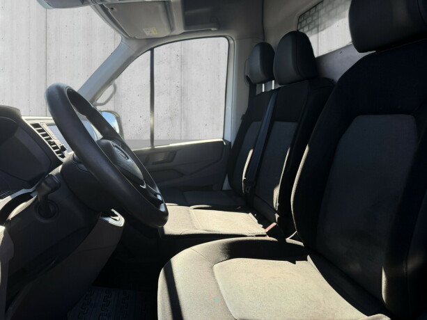 volkswagen-crafter-diesel-2019-big-8