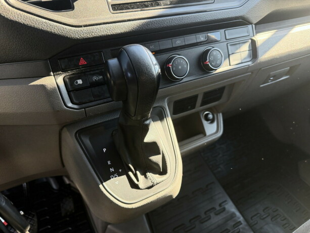volkswagen-crafter-diesel-2019-big-12