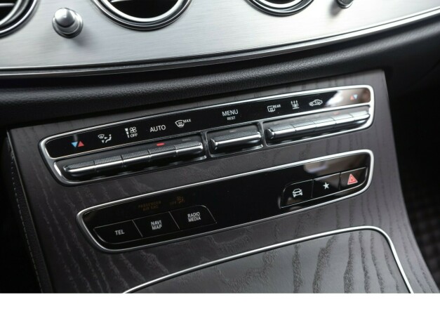 mercedes-benz-e220-d-diesel-2021-big-27