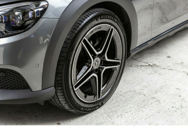 mercedes-benz-e220-d-diesel-2021-big-4