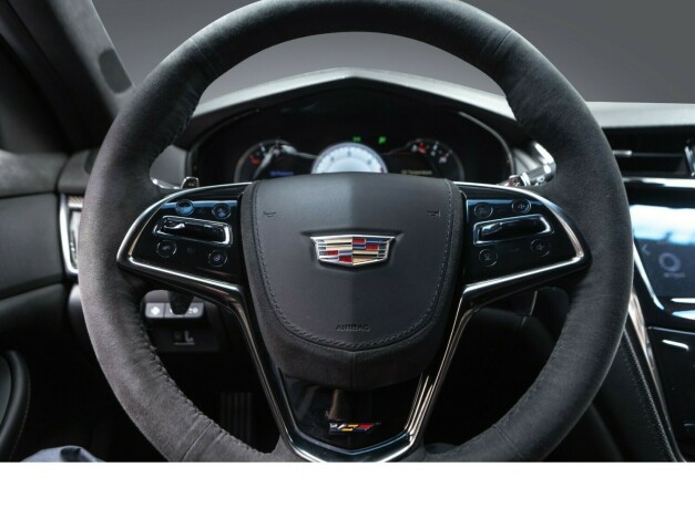 cadillac-cts-v-bensin-2016-big-12
