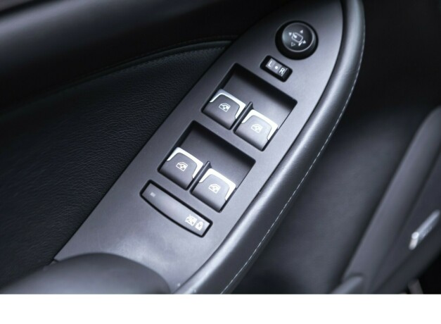 cadillac-cts-v-bensin-2016-big-30