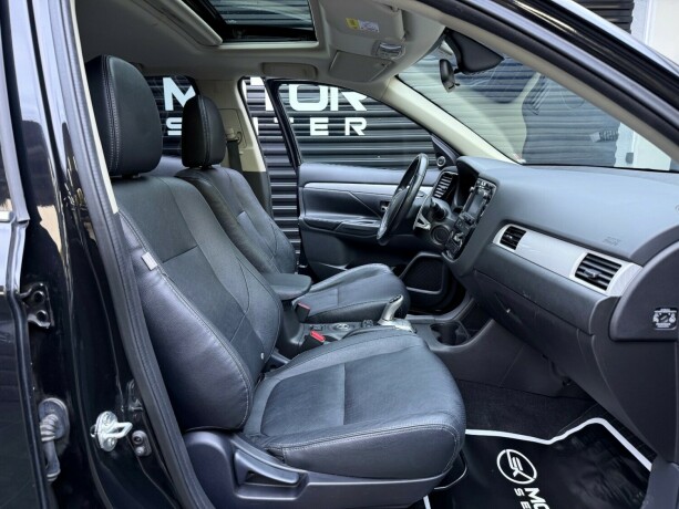 mitsubishi-outlander-elektrisitetbensin-2015-big-22