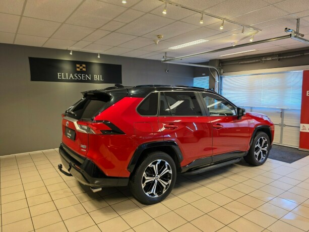 toyota-rav4-plug-in-petrol-2020-big-4