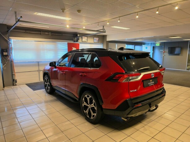 toyota-rav4-plug-in-petrol-2020-big-6