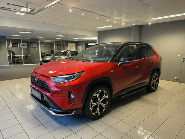 toyota-rav4-plug-in-petrol-2020-big-7
