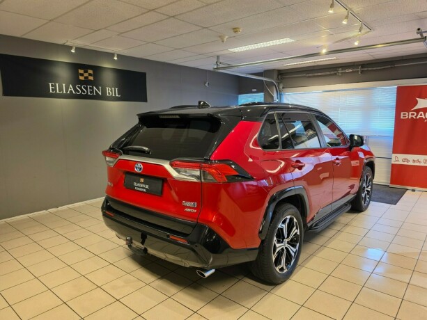 toyota-rav4-plug-in-petrol-2020-big-5