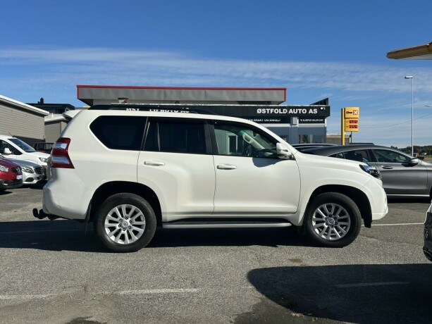 toyota-land-cruiser-diesel-2014-big-3